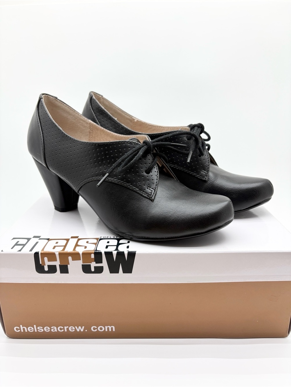 Chelsea Crew Matis Black Retro Lace-Up Oxford Heels